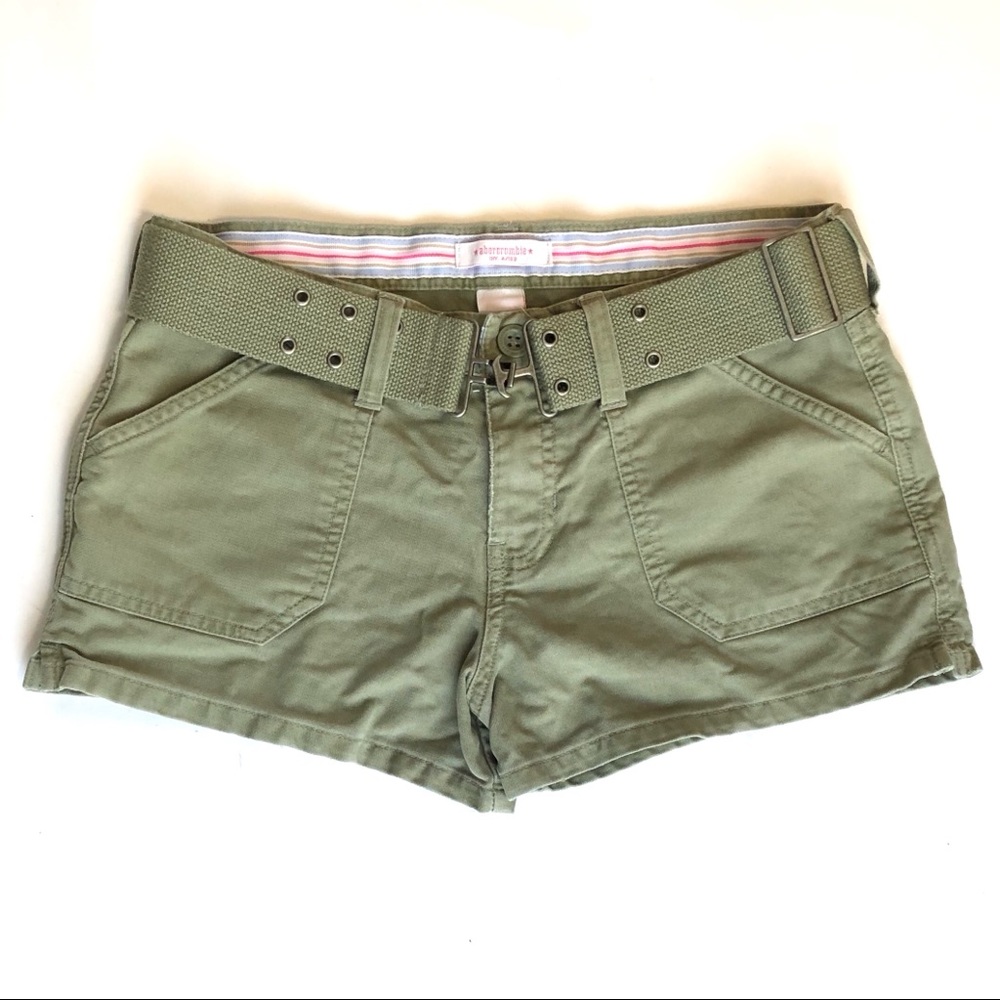 Abercrombie Olive Shorts w belt. Size 14 girls